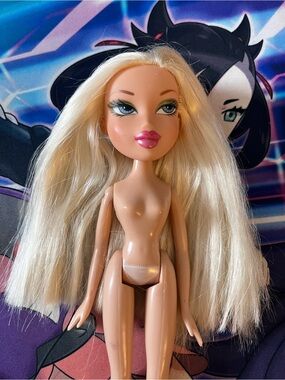 Bratz Cloe Adventure Girlz 2007 Doll